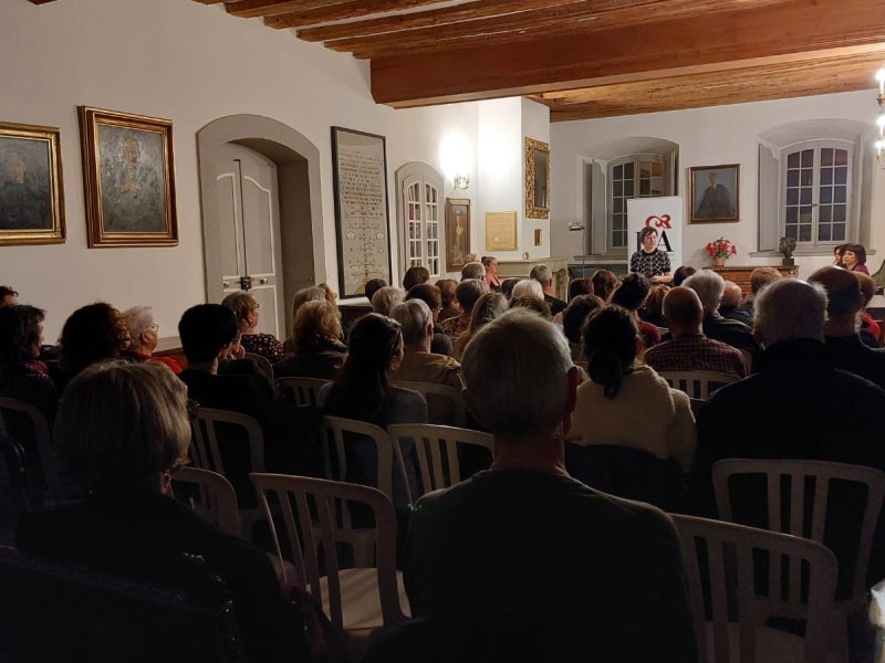 <img alt="" src="/user/pages/04.evenements/tous-les-evenements/artemisia-dobscurite-et-de-flamme/Cleantha9.jpeg?title" width="800" height="450" />