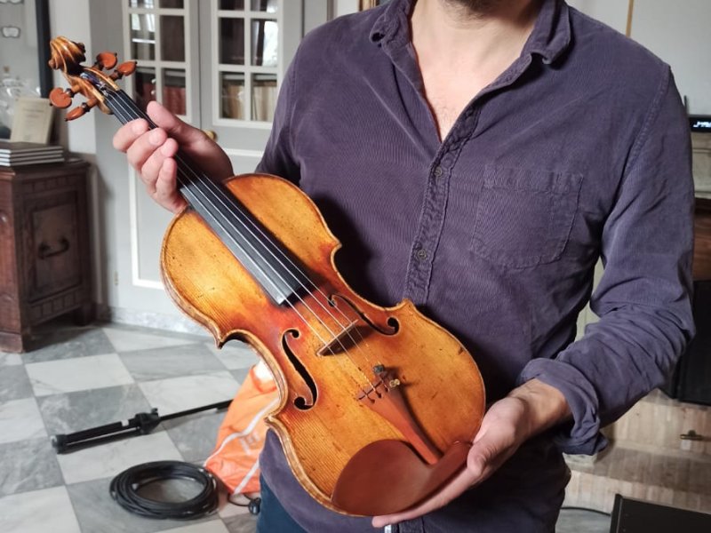 <img alt="" src="/user/pages/04.evenements/tous-les-evenements/antonio-stradivari-et-la-lutherie-italienne/Strad2.jpeg?title" width="449" height="800" />