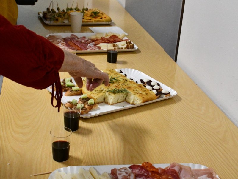 <img alt="" src="/user/pages/04.evenements/tous-les-evenements/alessandro-magno/Sperduti9.jpeg?title" width="533" height="800" />