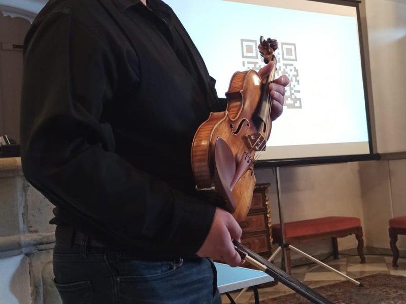<img alt="" src="/user/pages/04.evenements/tous-les-evenements/antonio-stradivari-et-la-lutherie-italienne/Strad13.jpeg?title" width="449" height="800" />