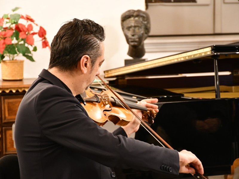 <img alt="" src="/user/pages/04.evenements/tous-les-evenements/virtuosite-italienne/De Angelis1.jpeg?title" width="800" height="533" />